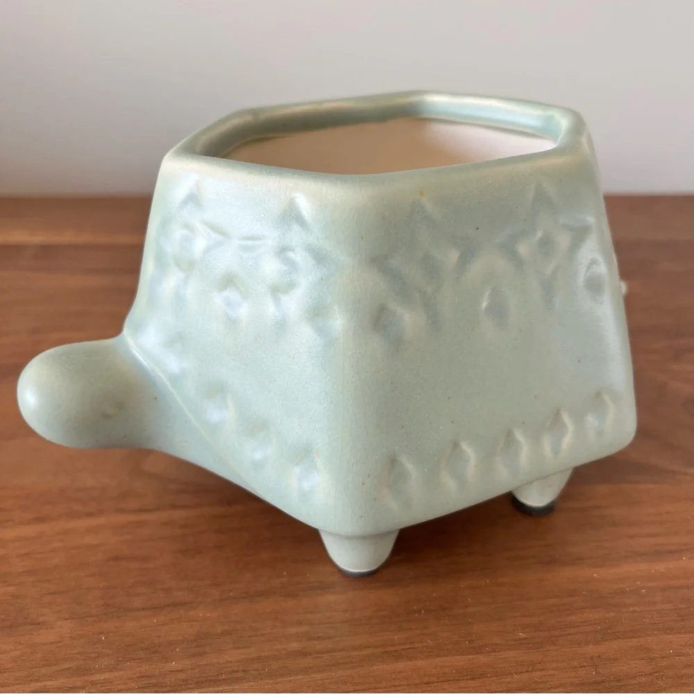 NWT Anthropologie Turtle Planter - Picture 4 of 9